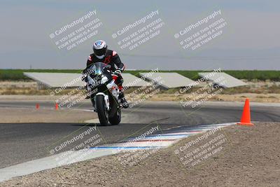 media/Jul-22-2022-TrackDaz (Fri) [[ca4971259a]]/Group B/130pm (Wheelie Bump)/